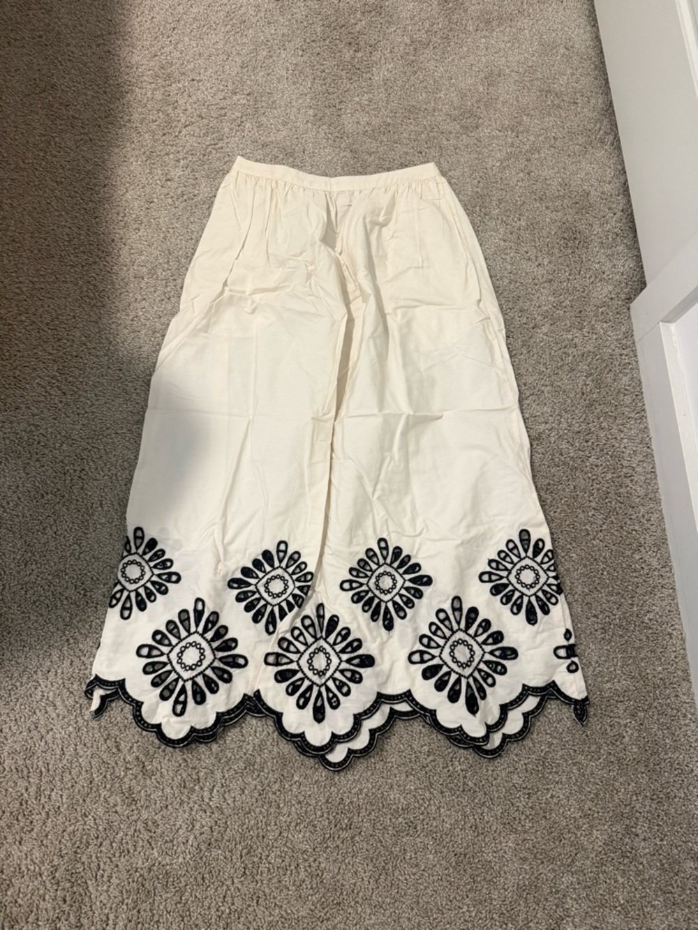 Universal Thread Ivory Maxi Skirt with Black Embroidered Border - Picture 1 of 2
